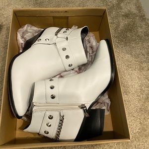 Brand new Jessica Simpson booties